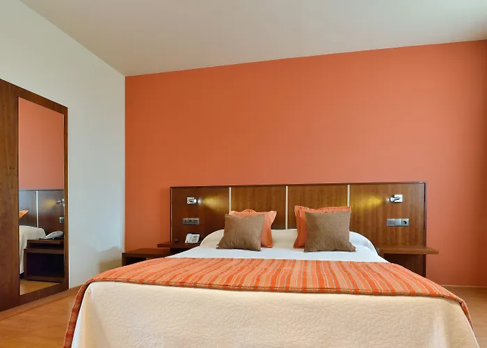 Norat Torre Do Deza 4* Superior מלון 4*